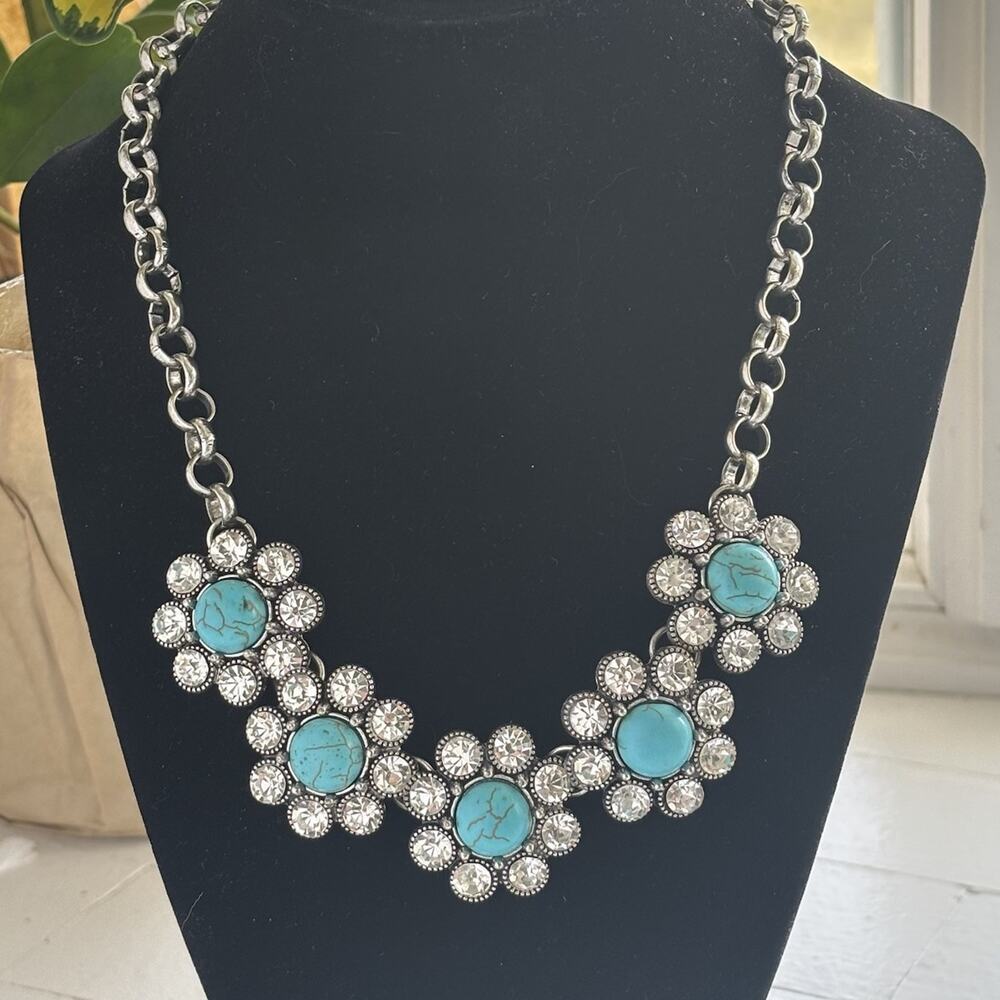 C Wonder Faux Turquoise Rhinestone Bib Statement Necklace Sparkle 18" Chain EUC
